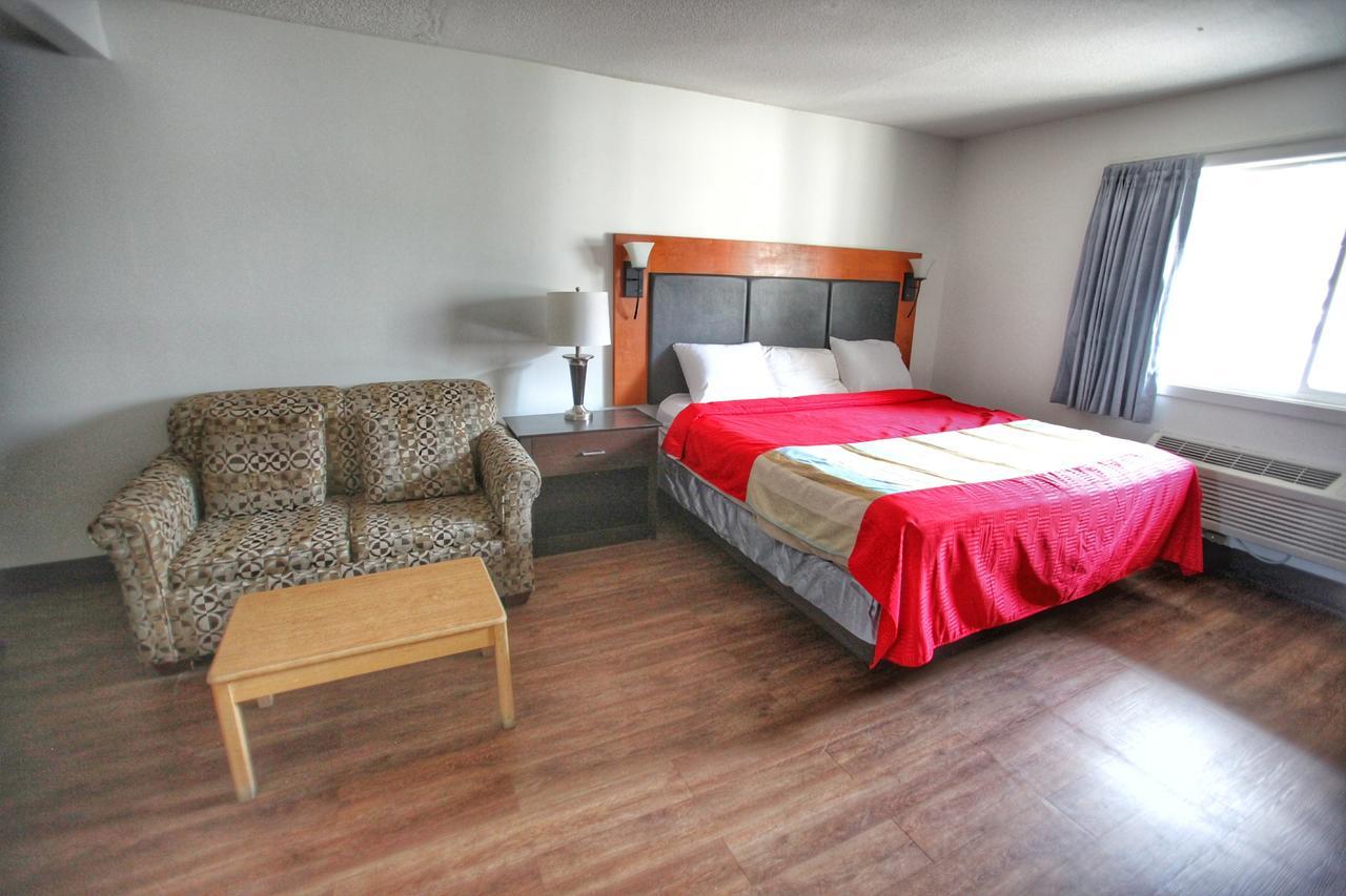 Best Budget Inn & Suites Kamloops Bagian luar foto